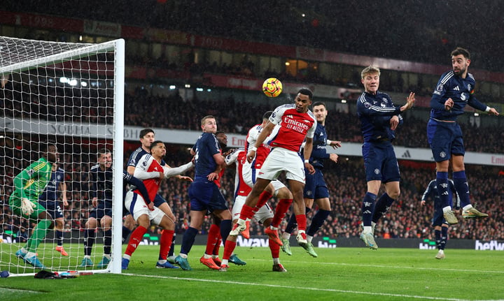 Thất bại trước Arsenal, Man Utd đứt mạch bất bại