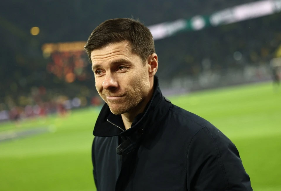 Xabi Alonso làm nên lịch sử