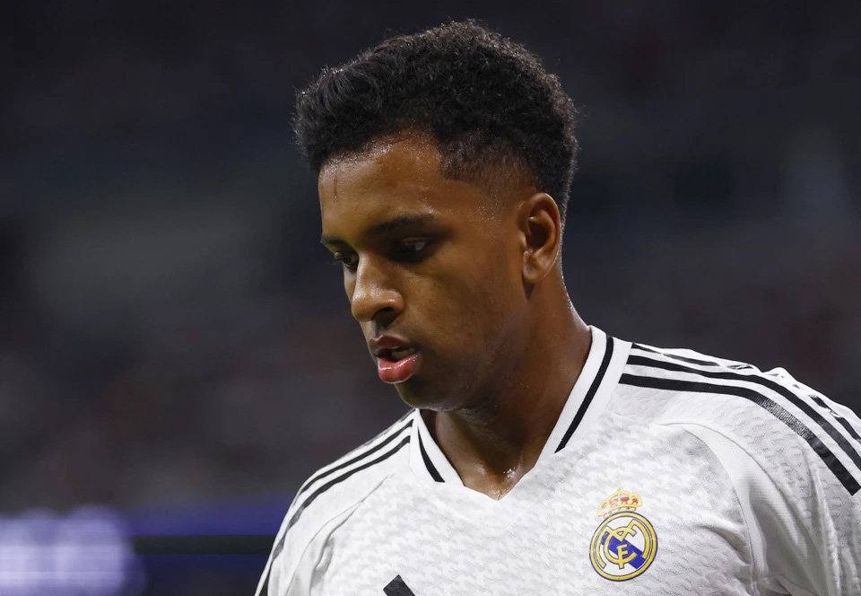 Rodrygo rục rịch rời Real Madrid